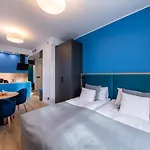 Apartahotel Square 3*