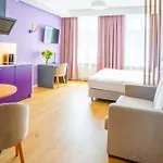 Square Apartahotel 3*