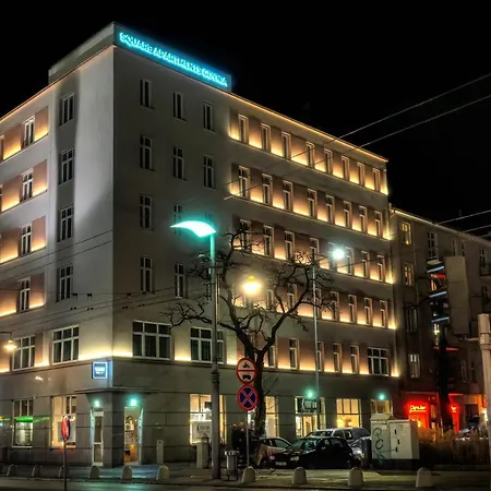 Aparthotel Square *