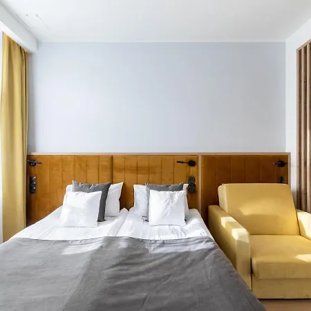 Square Aparthotel