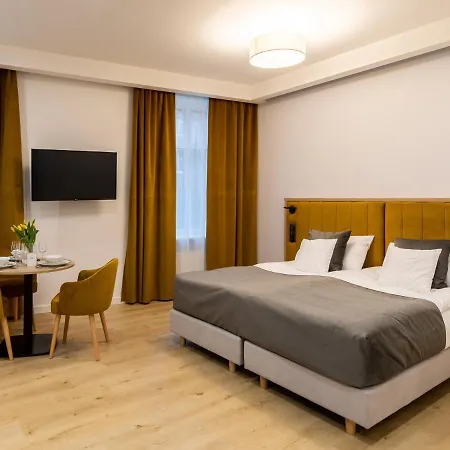Aparthotel Square