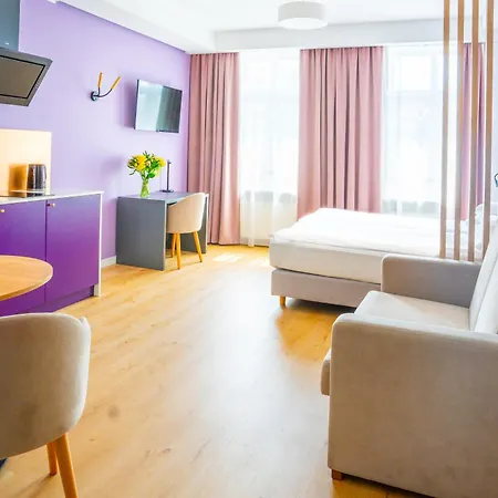 Square Aparthotel *
