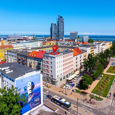 Square 3* 그디니아