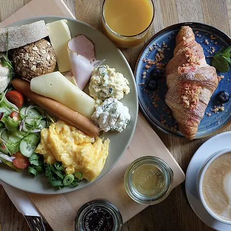 Square アパートホテル