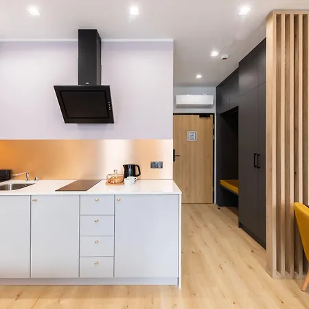 Square アパートホテル 3*