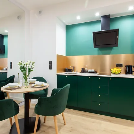 Square 3* グディニャ