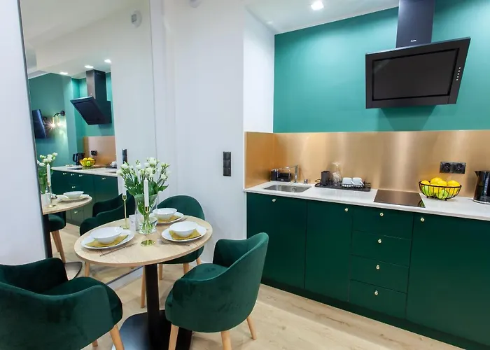 Hotel apartamentowy Square 3*