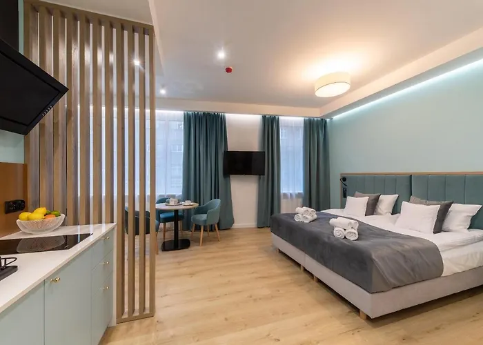 Hotel apartamentowy Square 3*